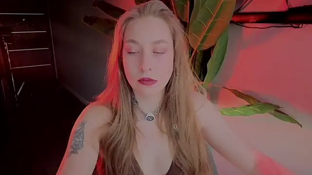 ShowmeYourfetish online show from May 21, 2026, 4:32 am