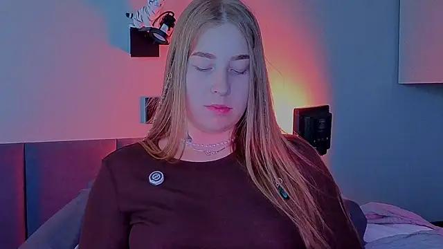 ShowmeYourfetish online show from May 17, 2026, 3:06 am
