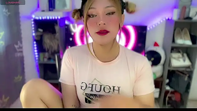 Snapshot of hannaBaby_lisyos11 chatting on June 18, 2026, 12:53 am hannaBaby lisyos11 online show from June 18, 2026, 12:53 am