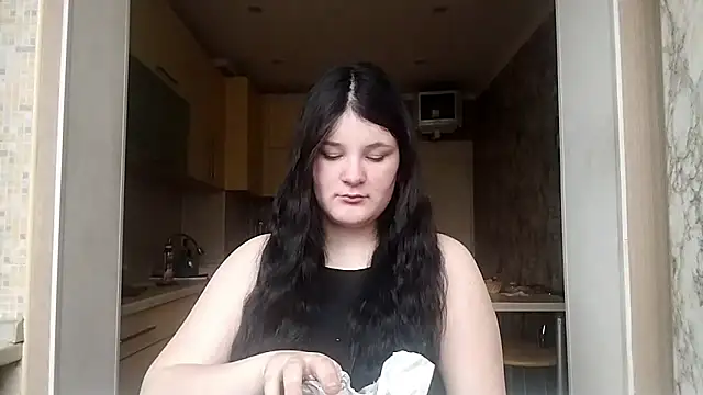 BeatriceMolands online show from April 24, 2026, 7:21 am