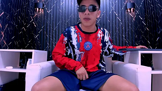 Lian Jacob online show from May 18, 2026, 3:17 pm