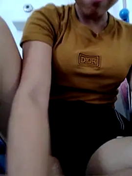 Zara-Lina online show from July 25, 2026, 6:54 am