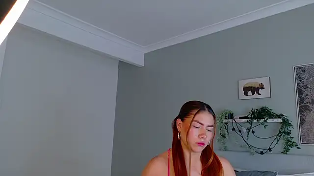 SofiaDiamond  online show from April 21, 2026, 7:20 pm