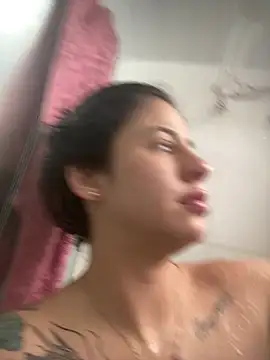 Livia-cortez online show from May 23, 2026, 2:16 pm