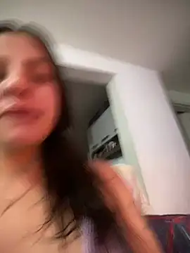 Livia-cortez online show from May 31, 2026, 1:44 am