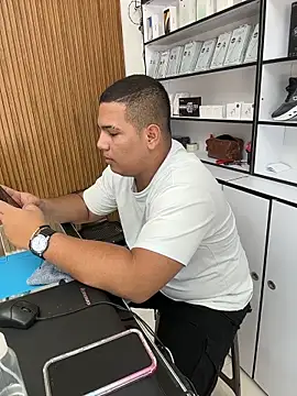 Patricio 02 online show from May 22, 2026, 3:54 pm