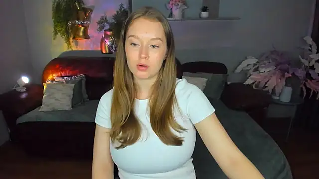 ValeriSunny online show from June 30, 2026, 4:29 pm