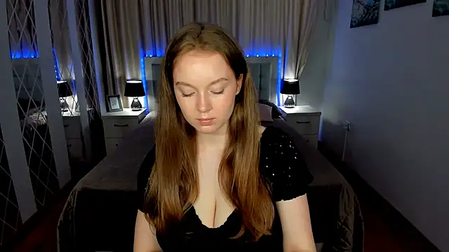 ValeriSunny online show from August 4, 2026, 11:26 am