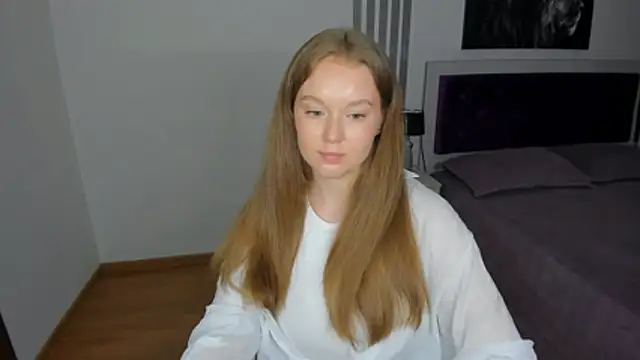 ValeriSunny online show from July 27, 2026, 3:08 pm