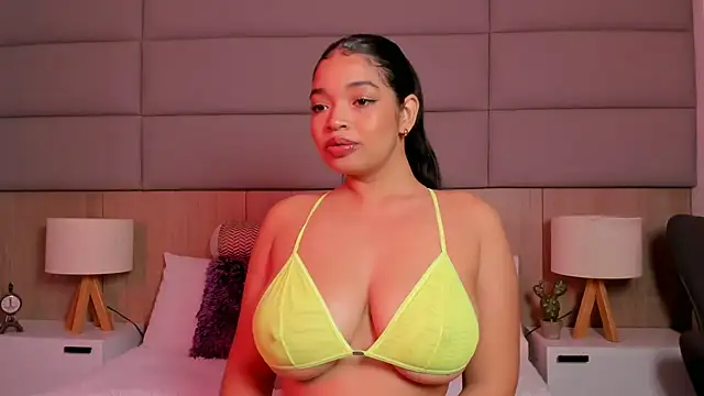 LilyFoox online show from May 21, 2026, 12:46 pm
