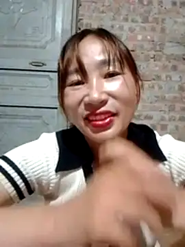 Snapshot of Tieuthu2 chatting on May 5, 2026, 11:13 am Tieuthu2 online show from May 5, 2026, 11:13 am