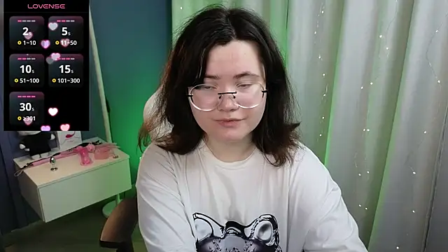 Sofizen online show from June 26, 2026, 1:33 am
