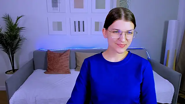 AnnaThorne online show from April 25, 2026, 4:26 am