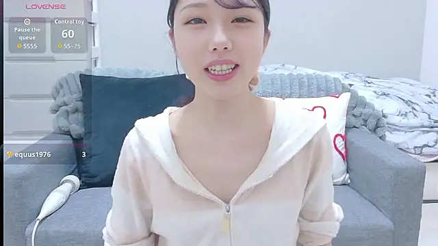 Snapshot of Minamina2 chatting on June 2, 2026, 9:15 pm Minamina2 online show from June 2, 2026, 9:15 pm