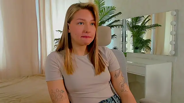 FidelaMendolia online show from April 18, 2026, 9:55 am