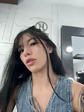 Maddison Foxxx online show from July 15, 2026, 12:45 pm