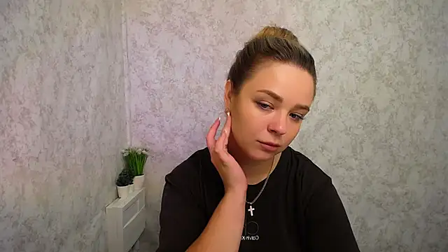 NicoleAura online show from June 30, 2026, 7:41 am