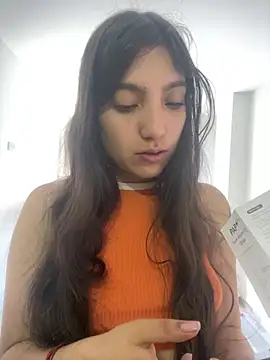 Snapshot of Soffy_20 chatting on May 25, 2026, 4:38 pm Soffy 20 online show from May 25, 2026, 4:38 pm