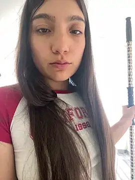 Snapshot of Soffy_20 chatting on May 18, 2026, 4:23 pm Soffy 20 online show from May 18, 2026, 4:23 pm