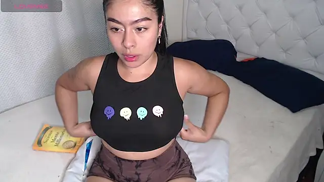 Violet myers04 online show from April 24, 2026, 6:10 pm