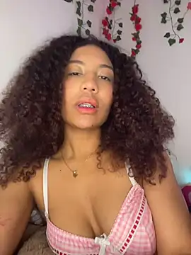 Daphnne Curly online show from July 9, 2026, 2:56 am