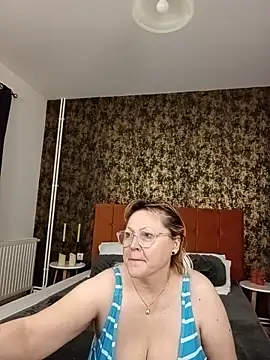I amVeronicle online show from May 23, 2026, 8:19 pm