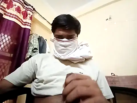 gajodhar20 online show from May 9, 2026, 10:51 am