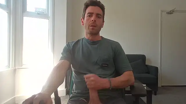 frenchbdmaninlondon online show from May 22, 2026, 3:10 pm