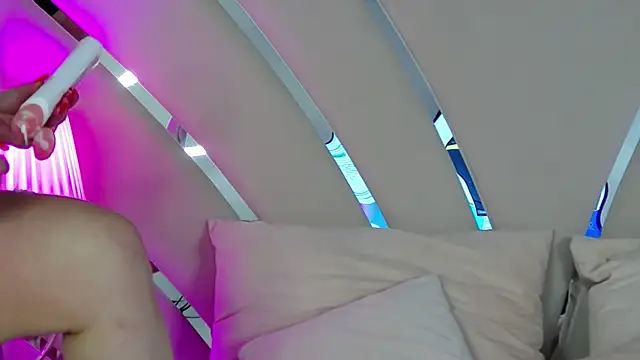 Denissya online show from June 20, 2026, 4:28 am