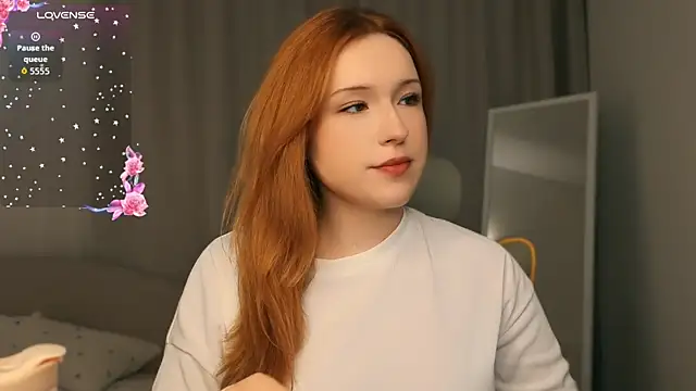 flaremoon online show from May 19, 2026, 1:07 pm