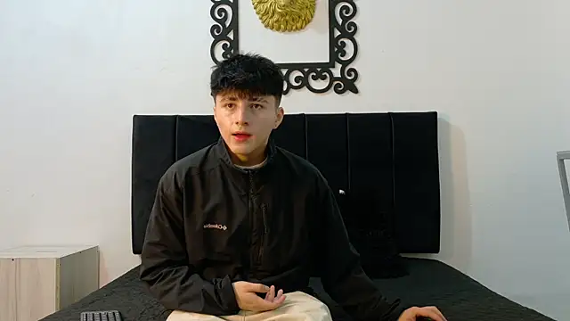 LunayDream online show from June 19, 2026, 11:38 am