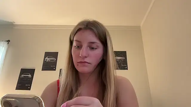 itsizzybear online show from April 23, 2026, 10:33 pm