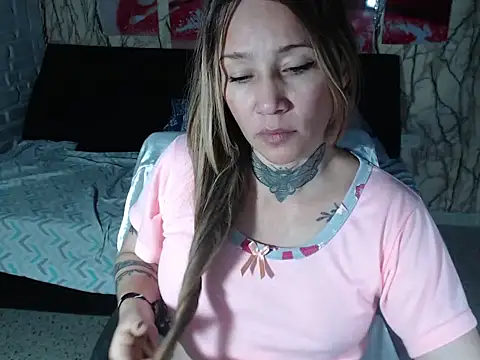 VickyBonnety online show from May 12, 2026, 10:05 pm