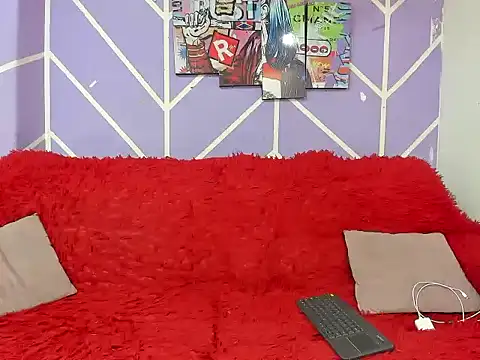 DAHNE HOT  online show from July 25, 2026, 7:20 pm