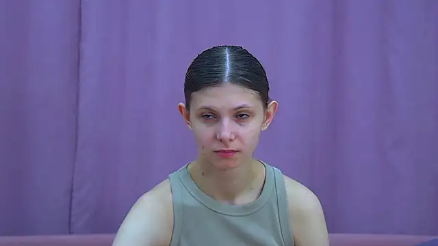 AudreyBarlov online show from May 6, 2026, 6:50 am
