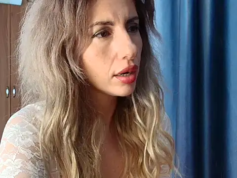 Snapshot of _horny_sexy_ chatting on February 8, 2026, 5:49 am horny sexy online show from February 8, 2026, 5:49 am