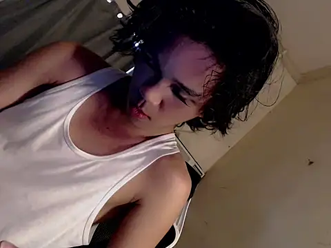 urnaughty paul online show from June 1, 2026, 3:18 am