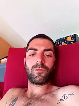 alieno napoletano online show from May 3, 2026, 9:58 am
