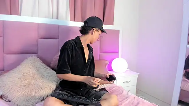 dax blaze online show from April 28, 2026, 4:17 am