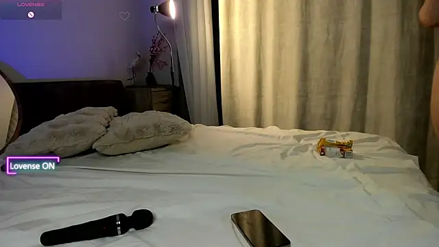 sweettitsbby online show from July 24, 2026, 11:12 pm
