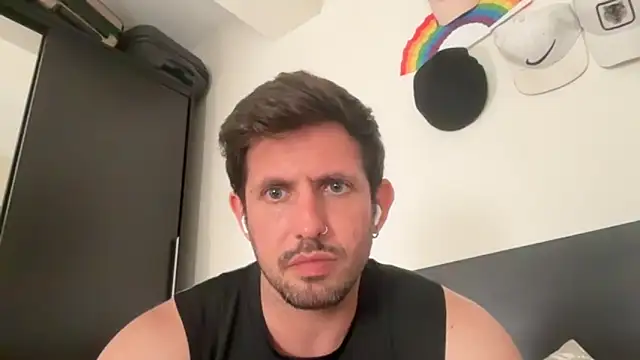 MathiasBellucci online show from April 22, 2026, 11:50 am