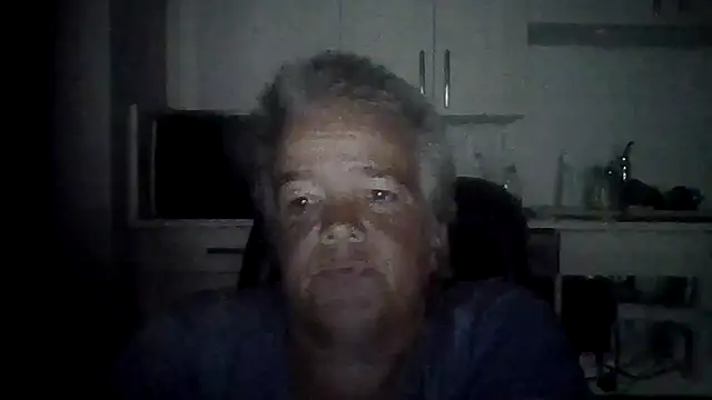 smokinhotshorty online show from July 26, 2026, 2:35 pm