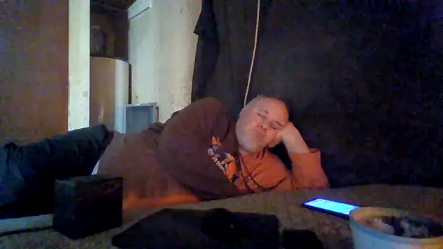 Nightshade1195 online show from June 17, 2026, 8:41 pm