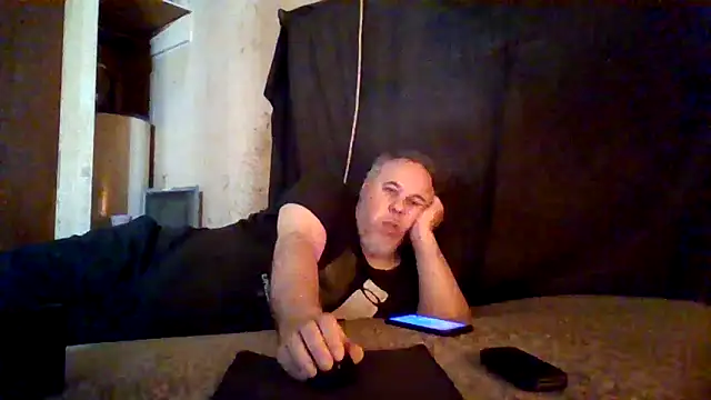 Nightshade1195 online show from May 2, 2026, 10:59 pm