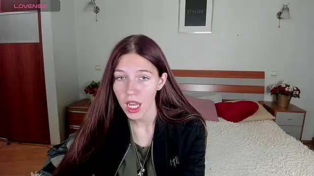 MaryRapunzel online show from April 29, 2026, 7:09 pm