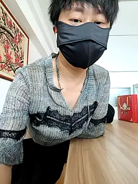 mmyun6 online show from May 24, 2026, 5:29 am