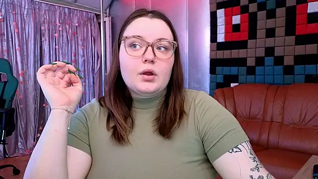 CatherineClaire online show from May 29, 2026, 4:35 pm