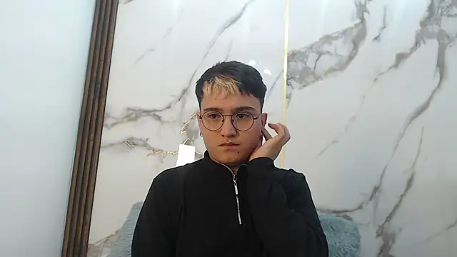 IanStorm online show from April 21, 2026, 11:28 am