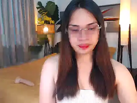 Tssassy online show from April 21, 2026, 3:24 am