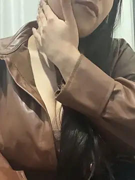 Laavinia online show from April 21, 2026, 9:32 pm